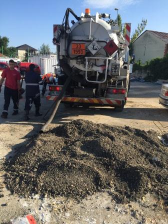 Pompage de boue hydrocarbure